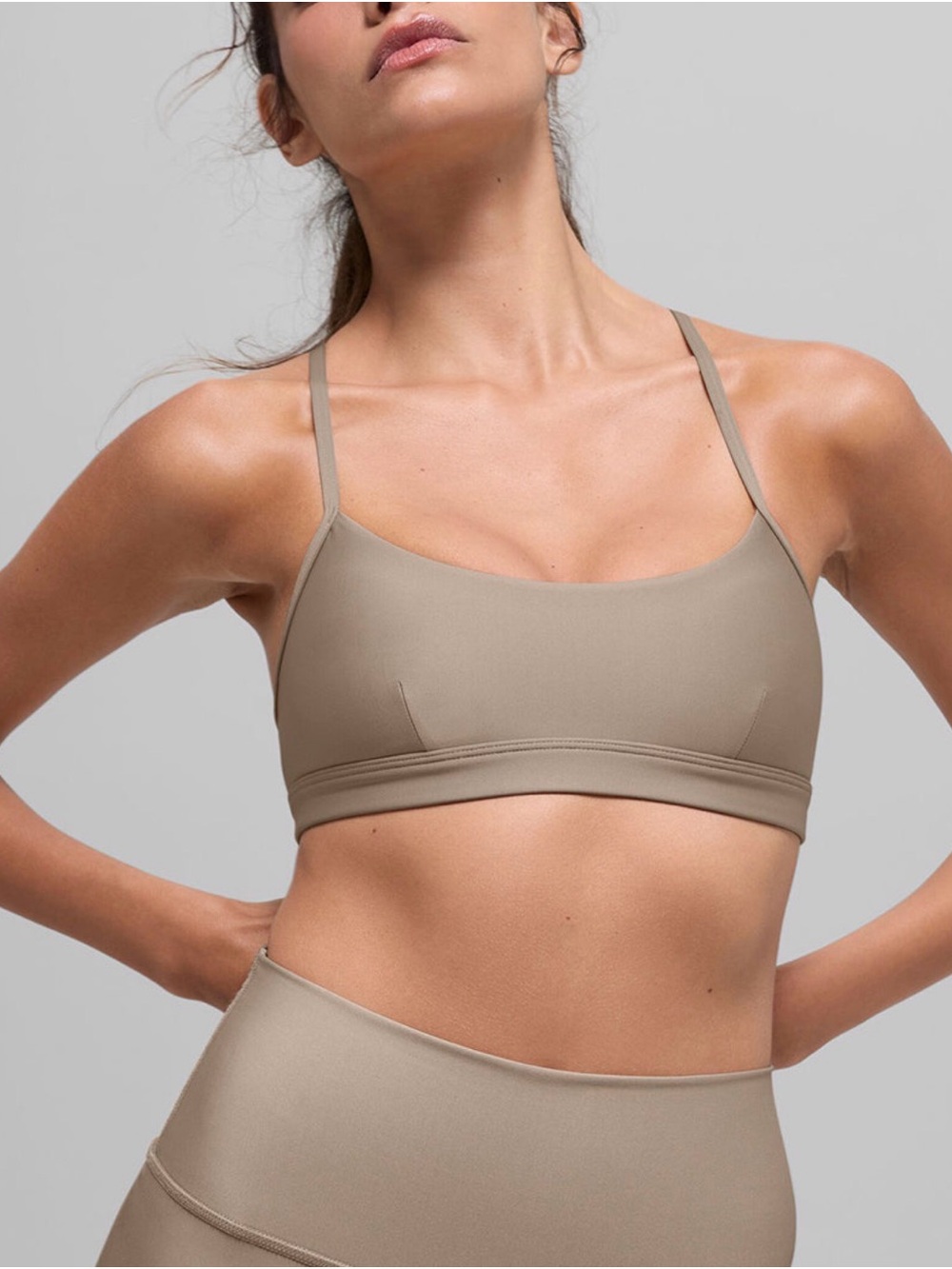 Alo Yoga Airlift Intrigue Bra - Gravel